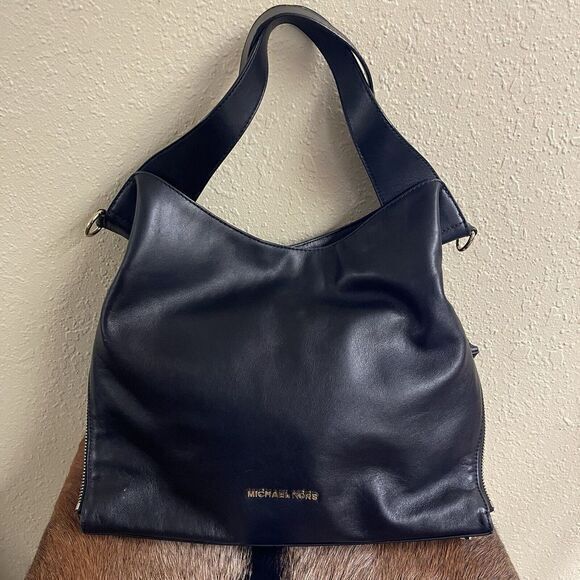 Michael Kors $398 Devon Large Shoulder Tote Bag Purse Black Gold Side Zip Unique - Picture 1 of 9